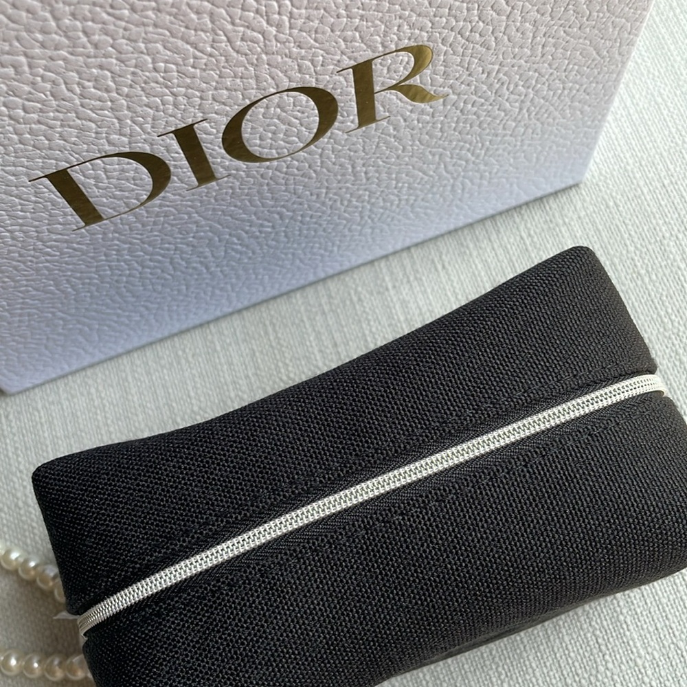 Dior black canvas cosmetics pouch with box - Picture 5 of 17